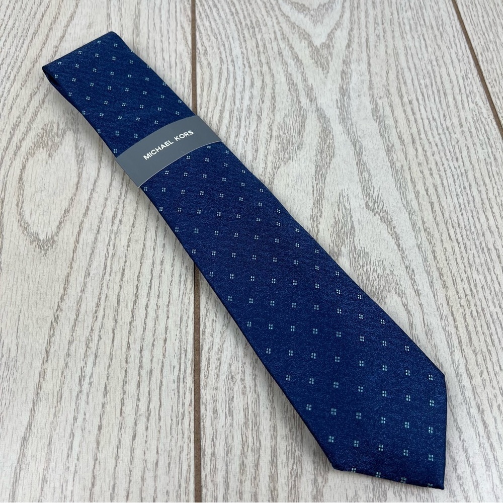 567 - Michael Kors Grand Neat Tie Aqua 450 2MKC24-1026 Silk Blend $69.50